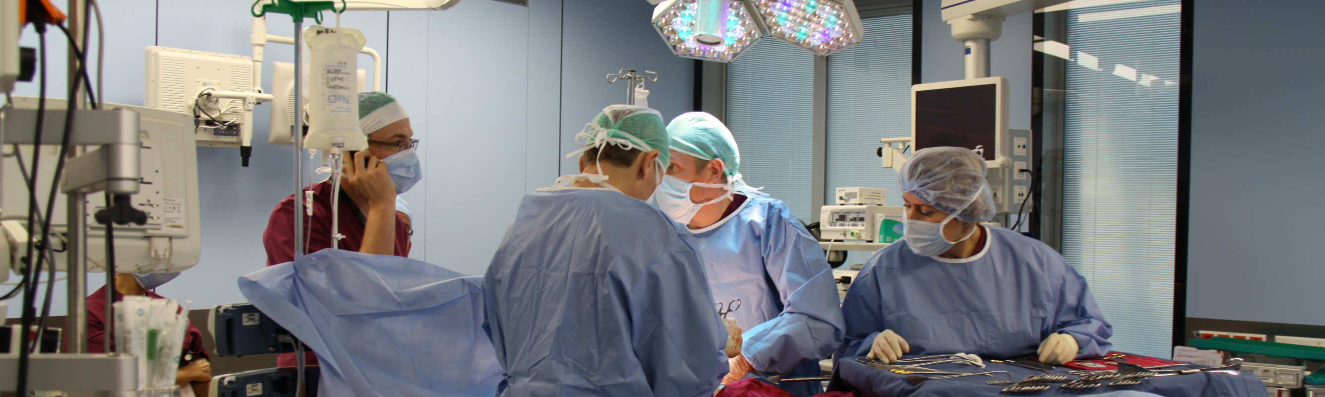 Üldkirurg Dr Indrek Seire operatsioonil Üldkirurg Dr Indrek Seire operatsioonil
