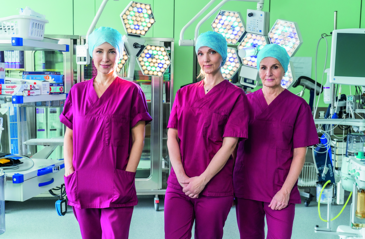 Dr Olesja Vellend (vasakul), dr Ülle Kiisla ja dr Nele Silagava. Dr Olesja Vellend (vasakul), dr Ülle Kiisla ja dr Nele Silagava.