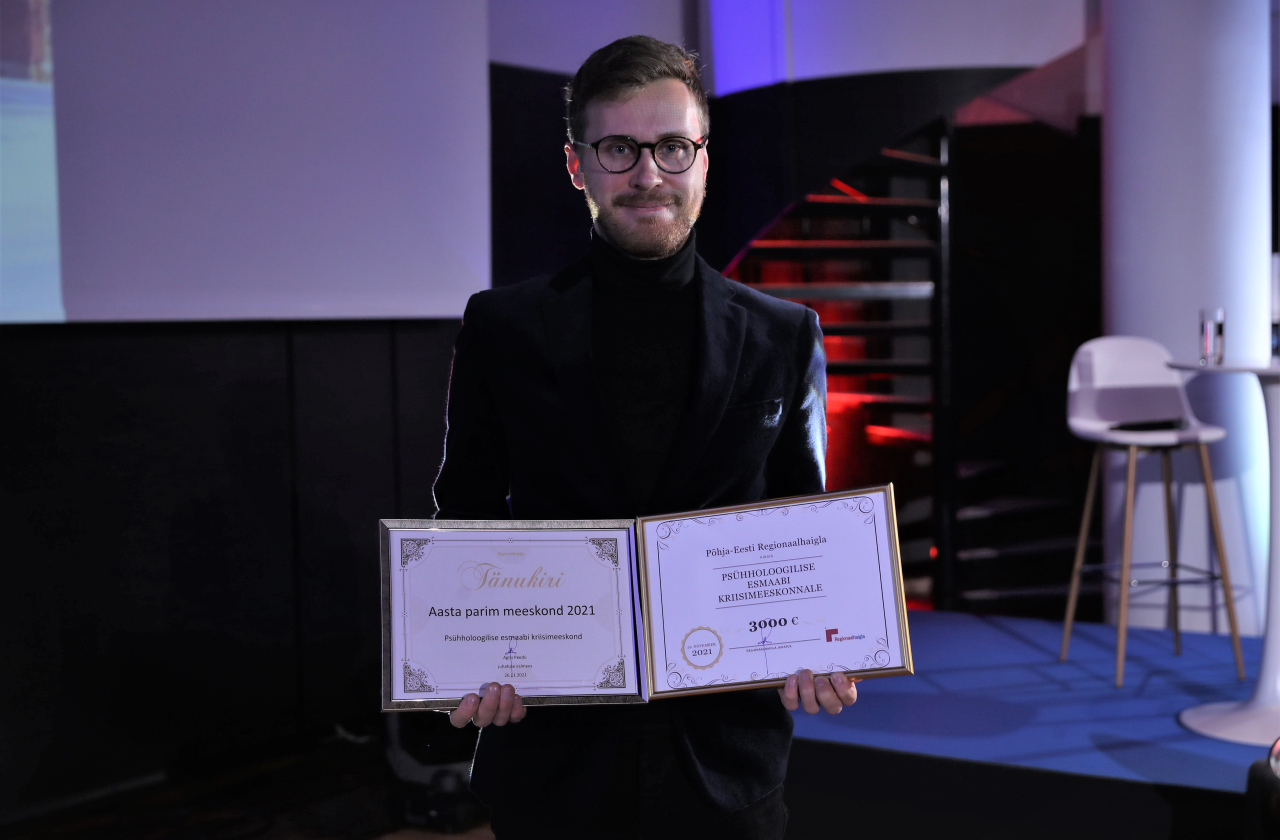 Fotol psühholoogilise esmaabi kriisimeeskonna psühholoog Marko Neeme Fotol psühholoogilise esmaabi kriisimeeskonna psühholoog Marko Neeme