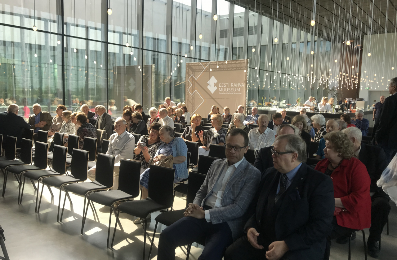 Dr Vello Padriku raamatu "Eesti vähiravi ajaloost" esitlus Eesti Rahva Muuseumis Dr Vello Padriku raamatu "Eesti vähiravi ajaloost" esitlus Eesti Rahva Muuseumis