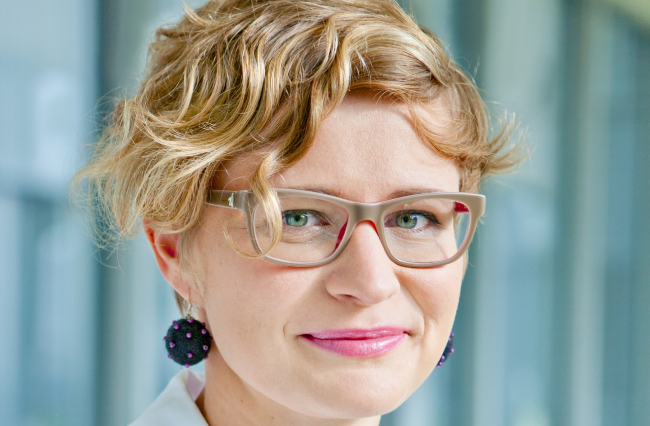 Dr Mari Lõhmus Dr Mari Lõhmus
