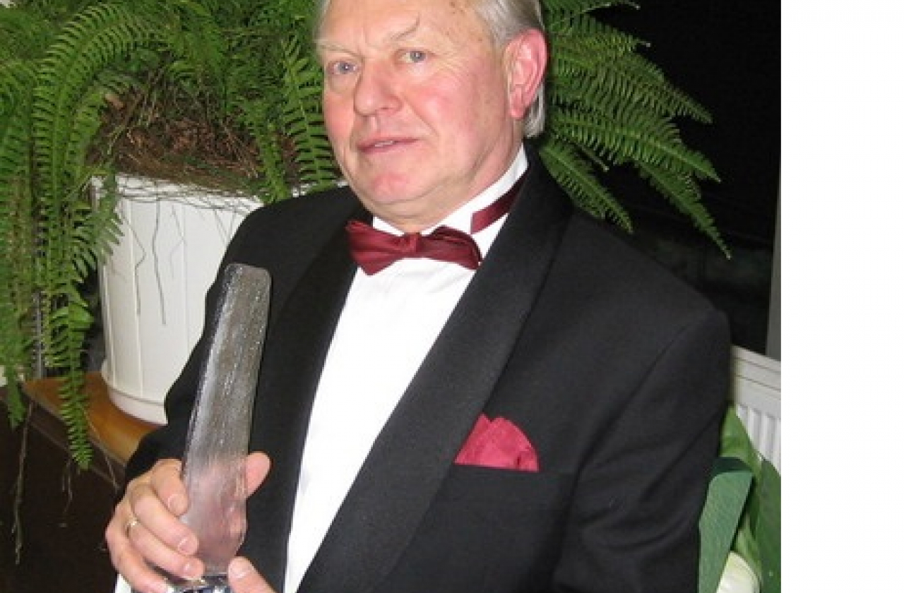 enn_joesteMUpilt.jpg enn_joesteMUpilt.jpg