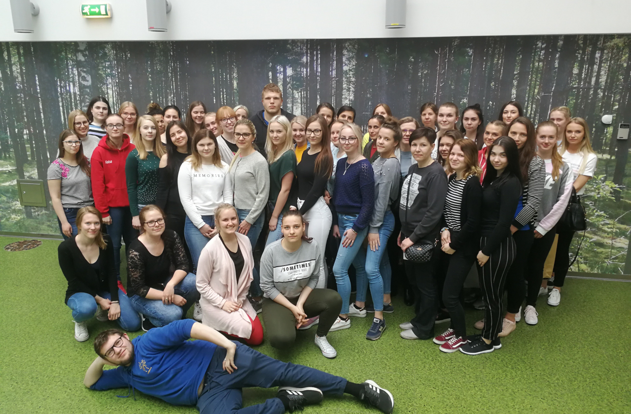 Tartu Tervishoiu Kõrgkooli tudengid külastasid Regionaalhaiglat Tartu Tervishoiu Kõrgkooli tudengid külastasid Regionaalhaiglat
